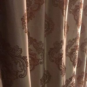 Meet your Posher, Dina